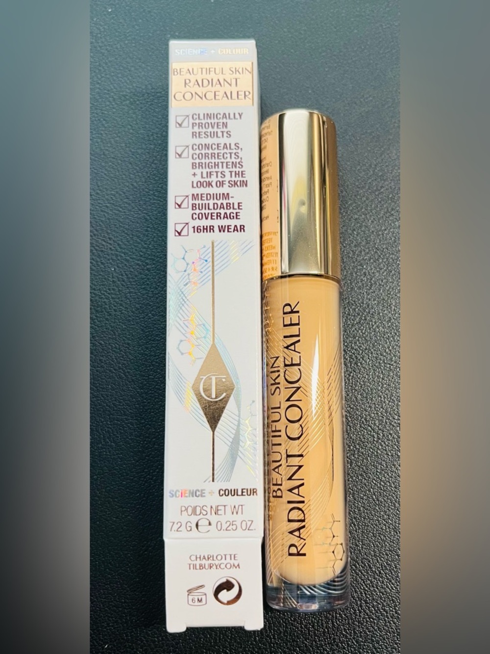 Charlotte Tilbury Beautiful Skin Radiant Concealer - 7.2g 
Shade 7.2 - Tan